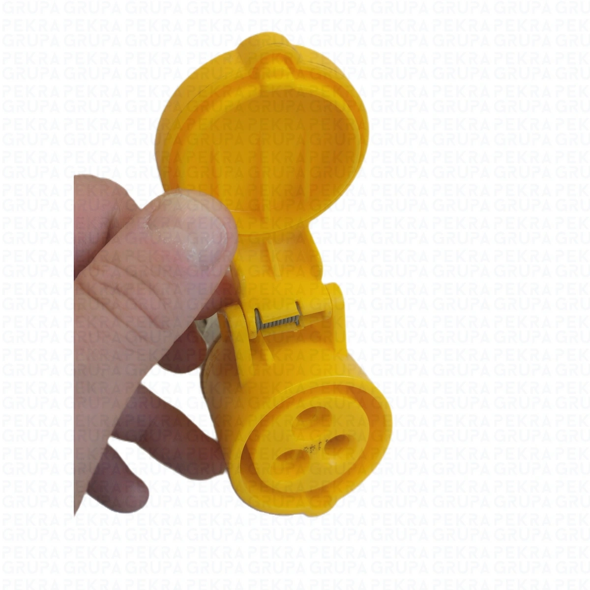 213-4 GNP 16A3P 110V Gniazdo przenośne 16A 3p. 110V IP44